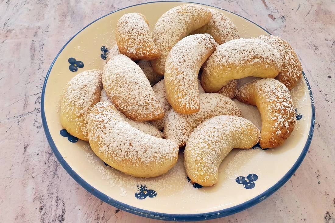 Gesztenyés hókifli élesztő, tojás nélkül